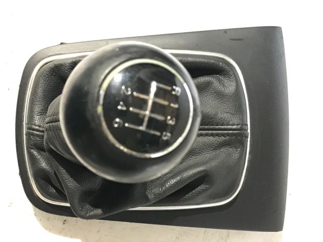 bontott AUDI A3 Váltószoknya