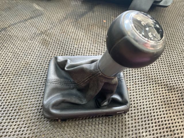 bontott AUDI A3 Váltószoknya