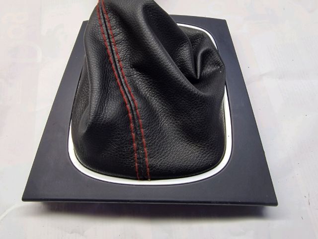 bontott AUDI A3 Váltószoknya