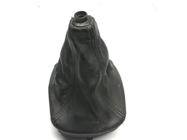 bontott AUDI A3 Váltószoknya