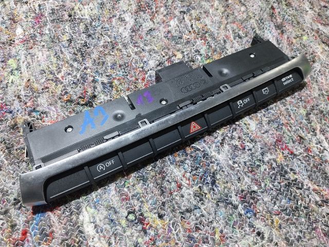 bontott AUDI A3 Vészvillogó Kapcsoló