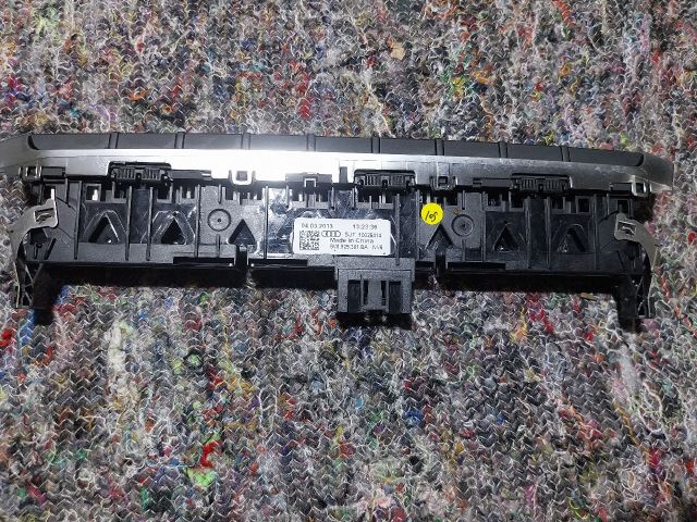 bontott AUDI A3 Vészvillogó Kapcsoló