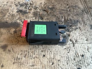 bontott AUDI A3 Vészvillogó Kapcsoló