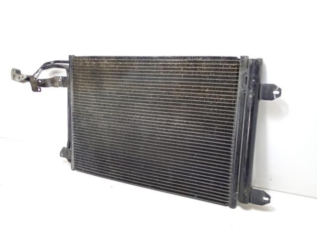 bontott AUDI A3 Vízhűtő Radiátor Tartó