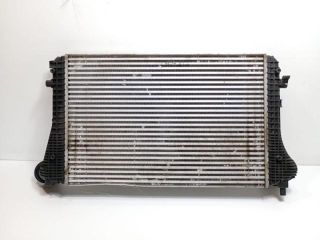 bontott AUDI A3 Vízhűtő Radiátor Tartó