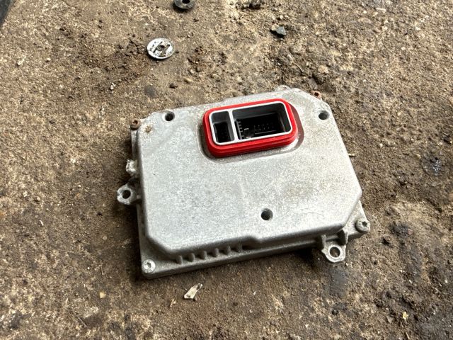 bontott AUDI A3 Xenon Trafó