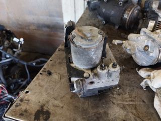 bontott AUDI A4 B5 ABS Kocka