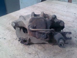 bontott AUDI A4 B5 Bal első Féknyereg Munkahengerrel