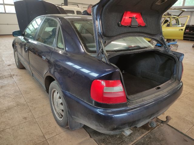 bontott AUDI A4 B5 Bal első Gólyaláb (Lengécsillapító, Rugó)