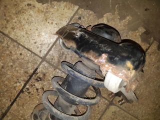 bontott AUDI A4 B5 Bal első Lengéscsillapító