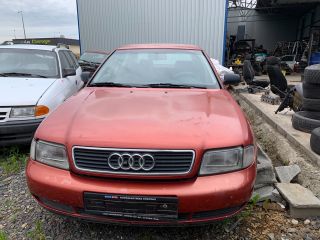 bontott AUDI A4 B5 Bal első Lengéscsillapító