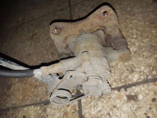 bontott AUDI A4 B5 Bal hátsó Féknyereg Munkahengerrel