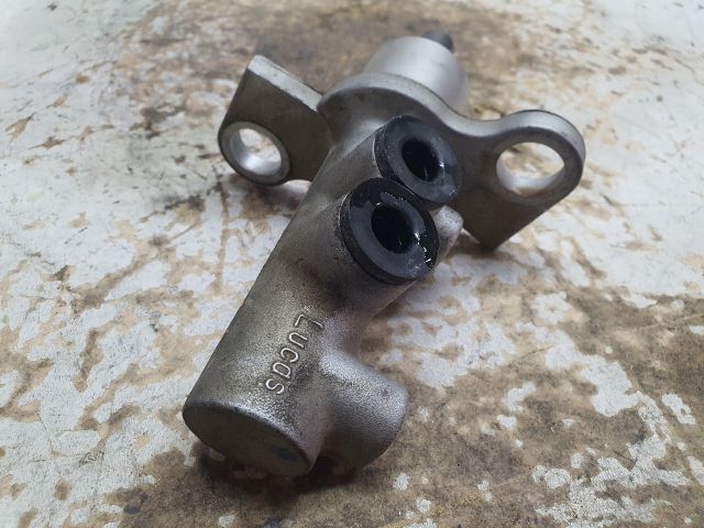 bontott AUDI A4 B5 Főfékhenger