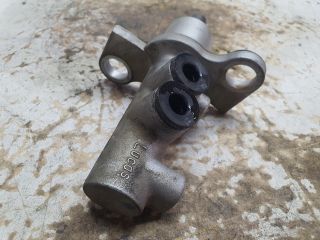 bontott AUDI A4 B5 Főfékhenger