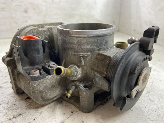 bontott AUDI A4 B5 Fojtószelep (Mechanikus)