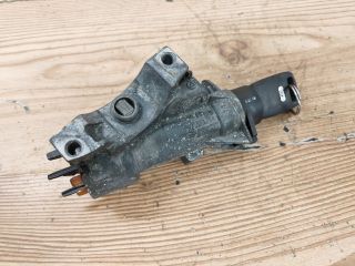 bontott AUDI A4 B5 Gyújtáskapcsoló Házzal