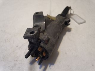 bontott AUDI A4 B5 Gyújtáskapcsoló Házzal