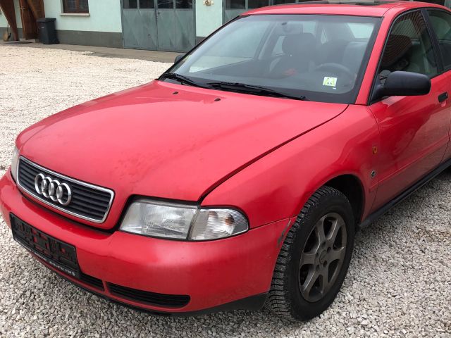 bontott AUDI A4 B5 Hátsó Futómű (Részeivel)