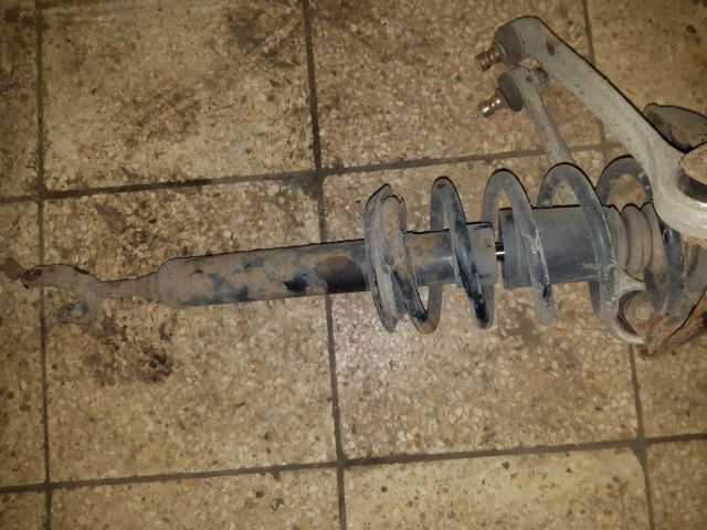 bontott AUDI A4 B5 Jobb első Lengéscsillapító