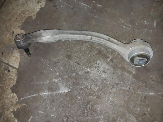 bontott AUDI A4 B5 Jobb első Lengőkar