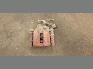 bontott AUDI A4 B5 Jobb hátsó Féknyereg Munkahengerrel