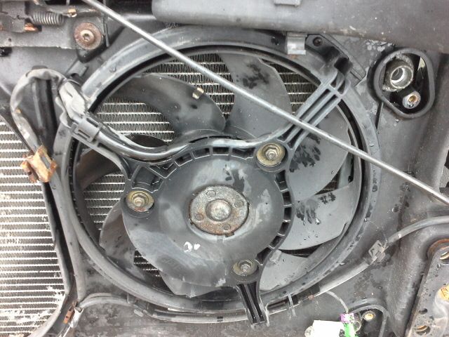 bontott AUDI A4 B5 Klímahűtő Ventilátor