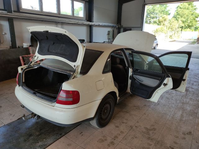 bontott AUDI A4 B5 Klímahűtő Ventilátor