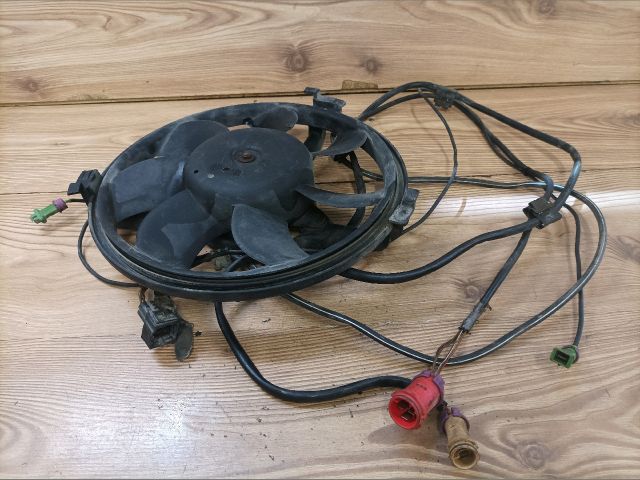 bontott AUDI A4 B5 Klímahűtő Ventilátor