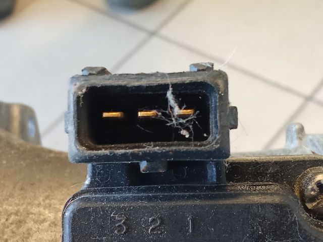 bontott AUDI A4 B5 Légtömegmérő