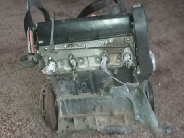 bontott AUDI A4 B5 Motor (Fűzött blokk hengerfejjel)