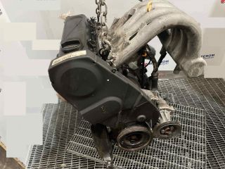 bontott AUDI A4 B5 Motor (Fűzött blokk hengerfejjel)