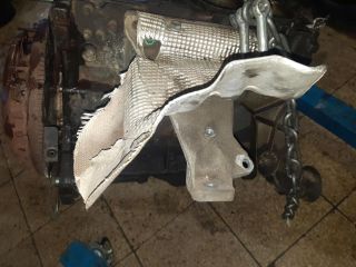 bontott AUDI A4 B5 Motor (Fűzött blokk hengerfejjel)