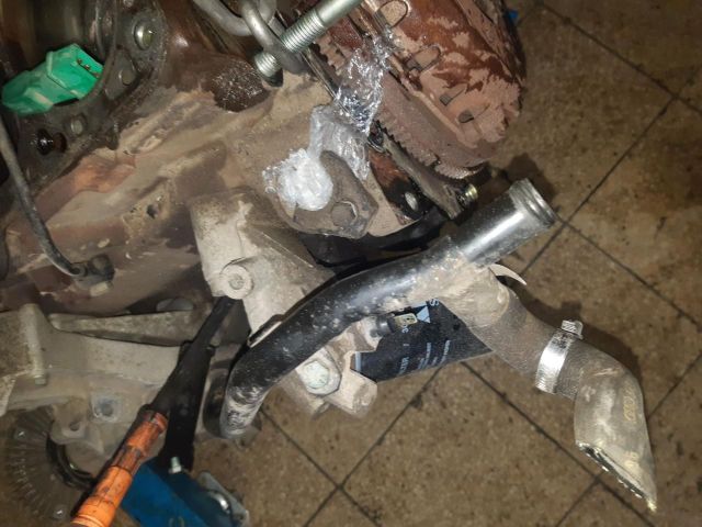 bontott AUDI A4 B5 Motor (Fűzött blokk hengerfejjel)