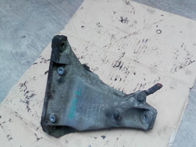 bontott AUDI A4 B5 Motor Tartó Bak (Fém)