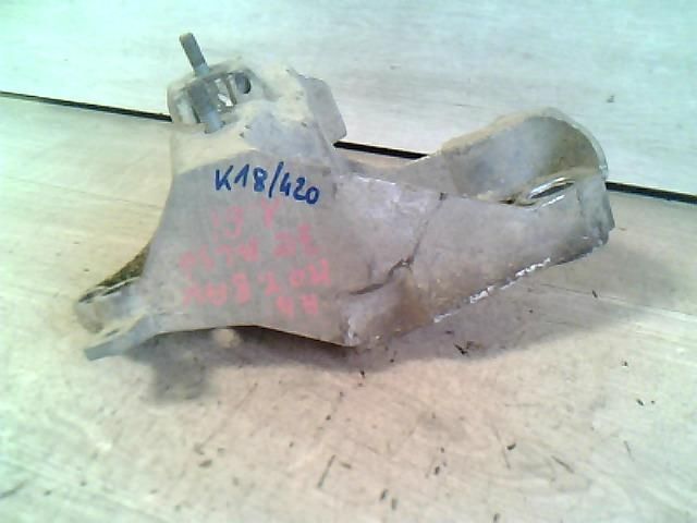 bontott AUDI A4 B5 Motor Tartó Bak (Fém)