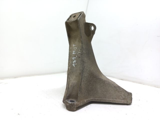 bontott AUDI A4 B5 Motor Tartó Bak Jobb