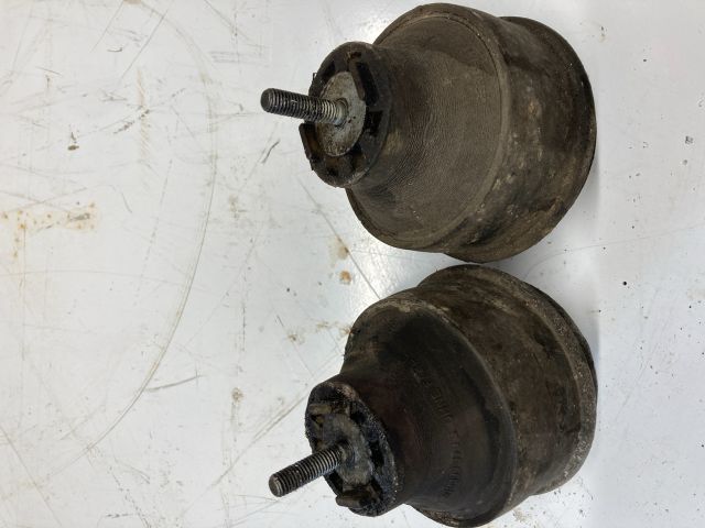 bontott AUDI A4 B5 Motor Tartó Bak (Pozíciófüggetlen)