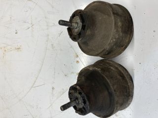 bontott AUDI A4 B5 Motor Tartó Bak (Pozíciófüggetlen)