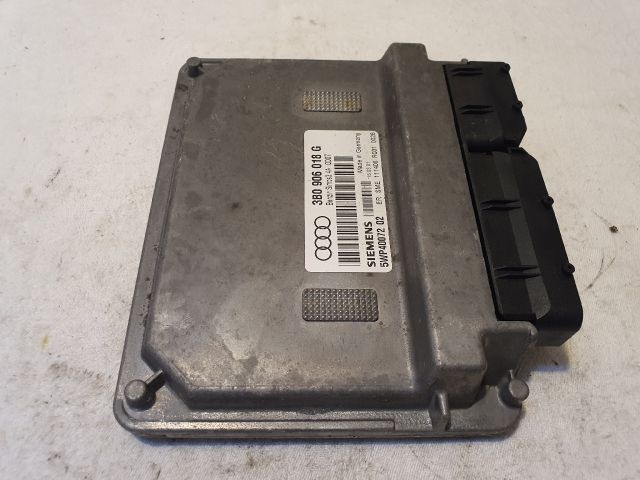 bontott AUDI A4 B5 Motorvezérlő