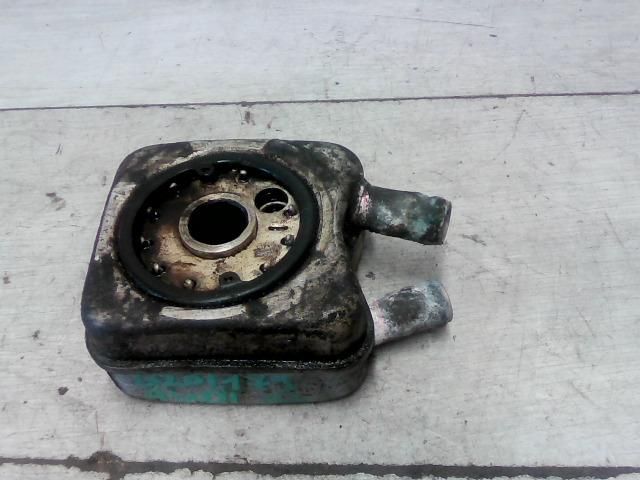 bontott AUDI A4 B5 Olajhűtő