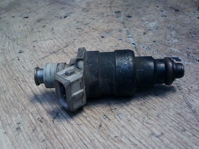 bontott AUDI A4 B5 Porlasztó (1 db)