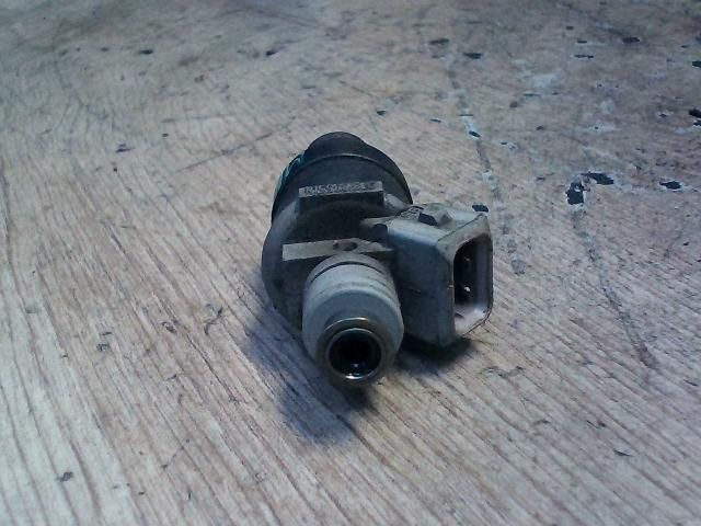 bontott AUDI A4 B5 Porlasztó (1 db)