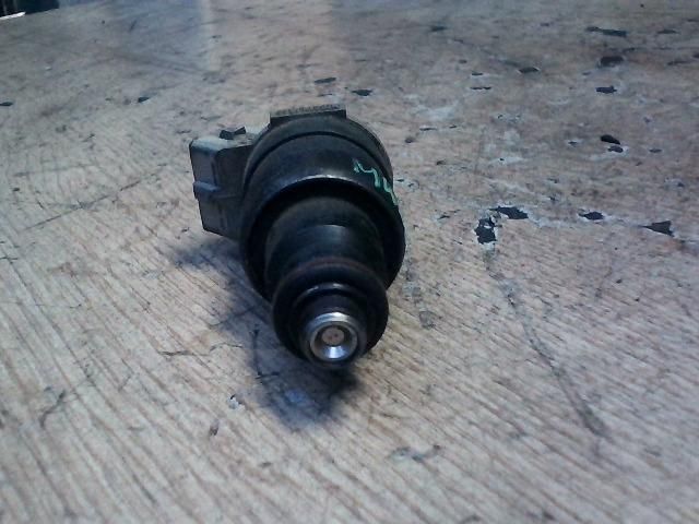 bontott AUDI A4 B5 Porlasztó (1 db)