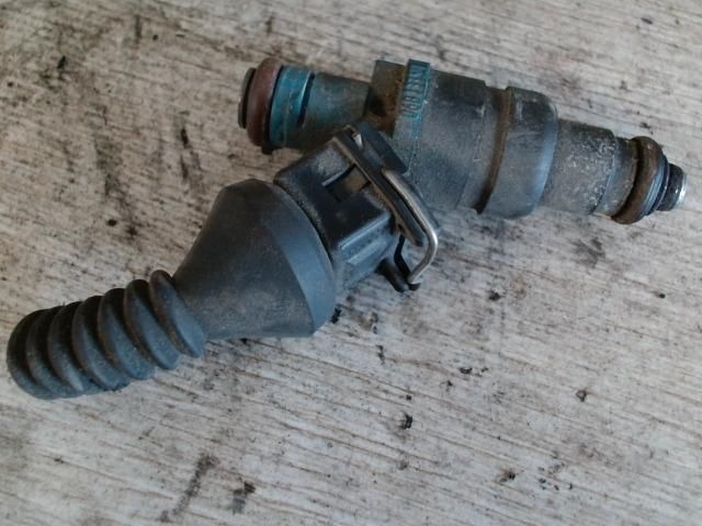 bontott AUDI A4 B5 Porlasztó (1 db)