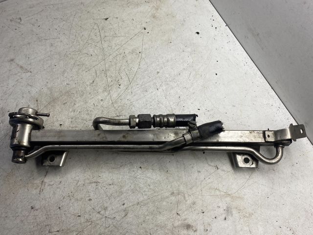 bontott AUDI A4 B5 Porlasztó Sor / Híd