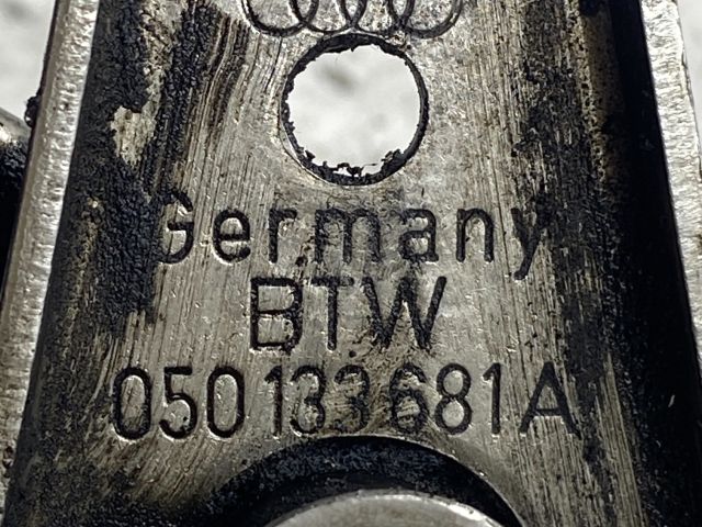 bontott AUDI A4 B5 Porlasztó Sor / Híd