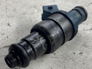 bontott AUDI A4 B5 Porlasztó Sor / Híd