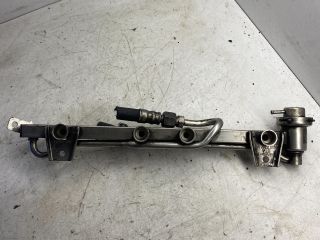 bontott AUDI A4 B5 Porlasztó Sor / Híd