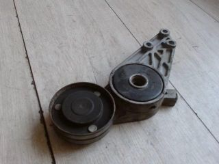 bontott AUDI A4 B5 Szíjfeszítő Görgő