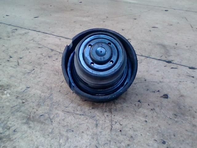 bontott AUDI A4 B5 Tanksapka